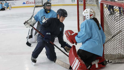 Julia Takatsuka, Seattle training young hockey goalies