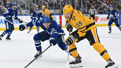 Penguins Fall to Toronto Before Holiday Break