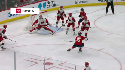 Lundell laukoo Panthersin johtoon