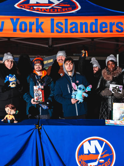 PHOTOS: Islanders Toy Drive Sponsored by Bob's Discount Furniture