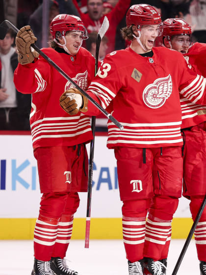 Verteidiger Moritz Seider von den Red Wings spielt im Stil eines Angreifers