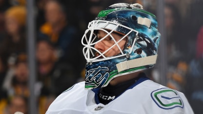 Vancouver Canucks trade Arturs Silovs to Pittsburgh Penguins