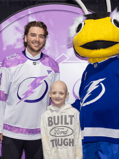 Photos: 2025 Hockey Fights Cancer Night 